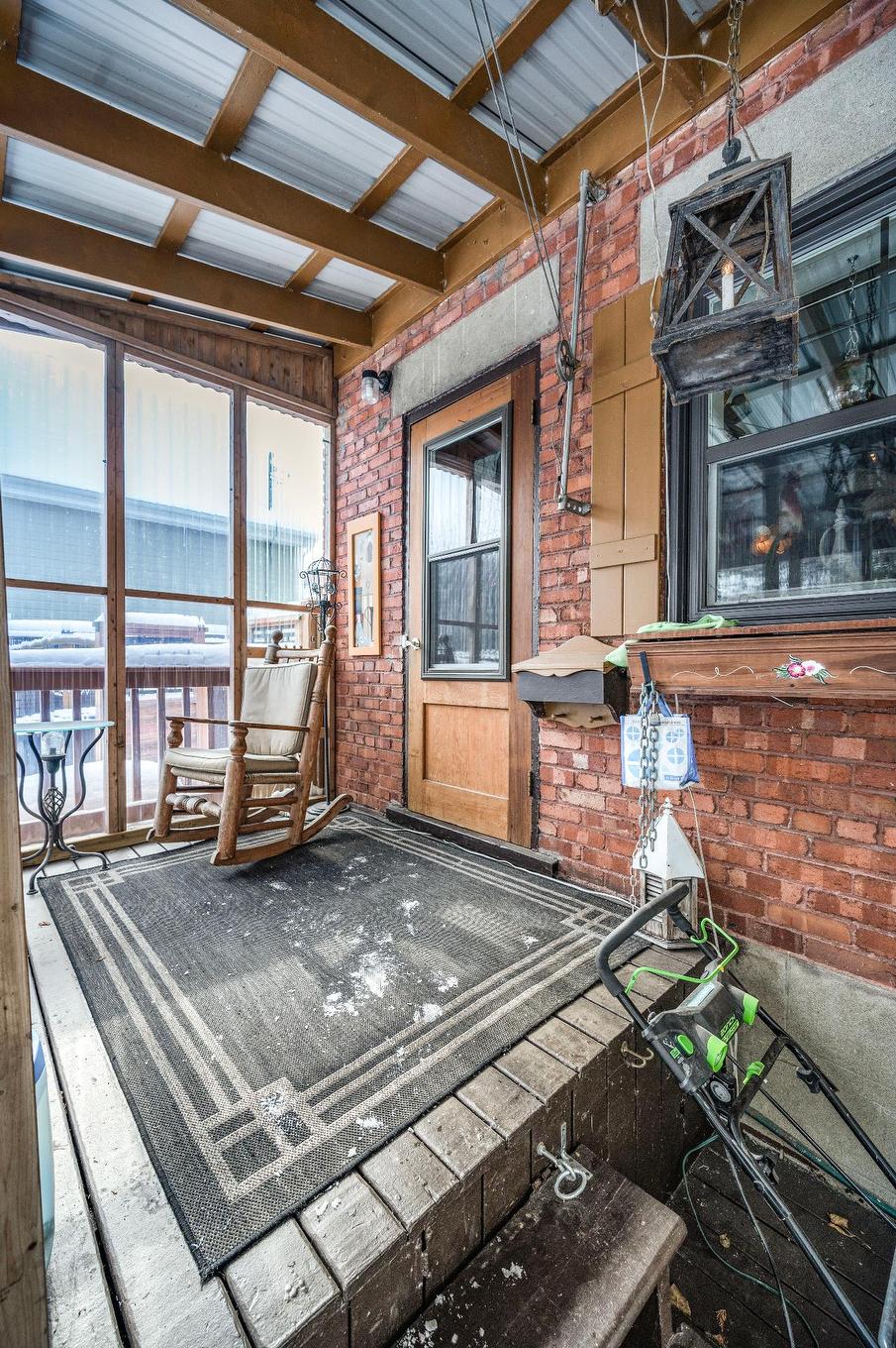 Terrasse - 596 2E Rue, Saint-Jean-Sur-Richelieu, QC -