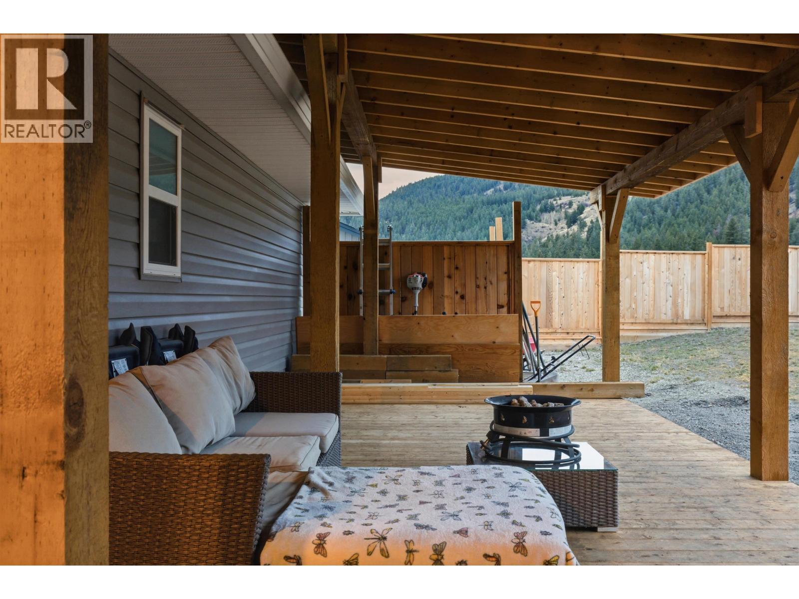 2532 Gopher Drive, Williams Lake, BC - Outdoor With Deck Patio Veranda With Exterior