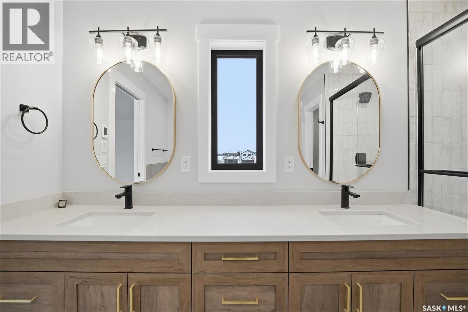 166 Cockroft Manor, Saskatoon, SK - Indoor Photo Showing Bathroom