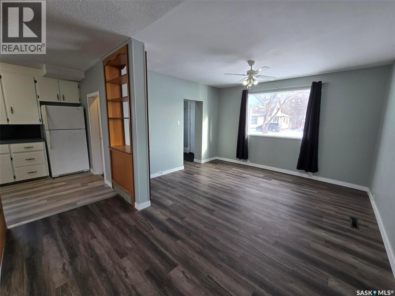 806 Pheasant Street, Grenfell, SK - Indoor