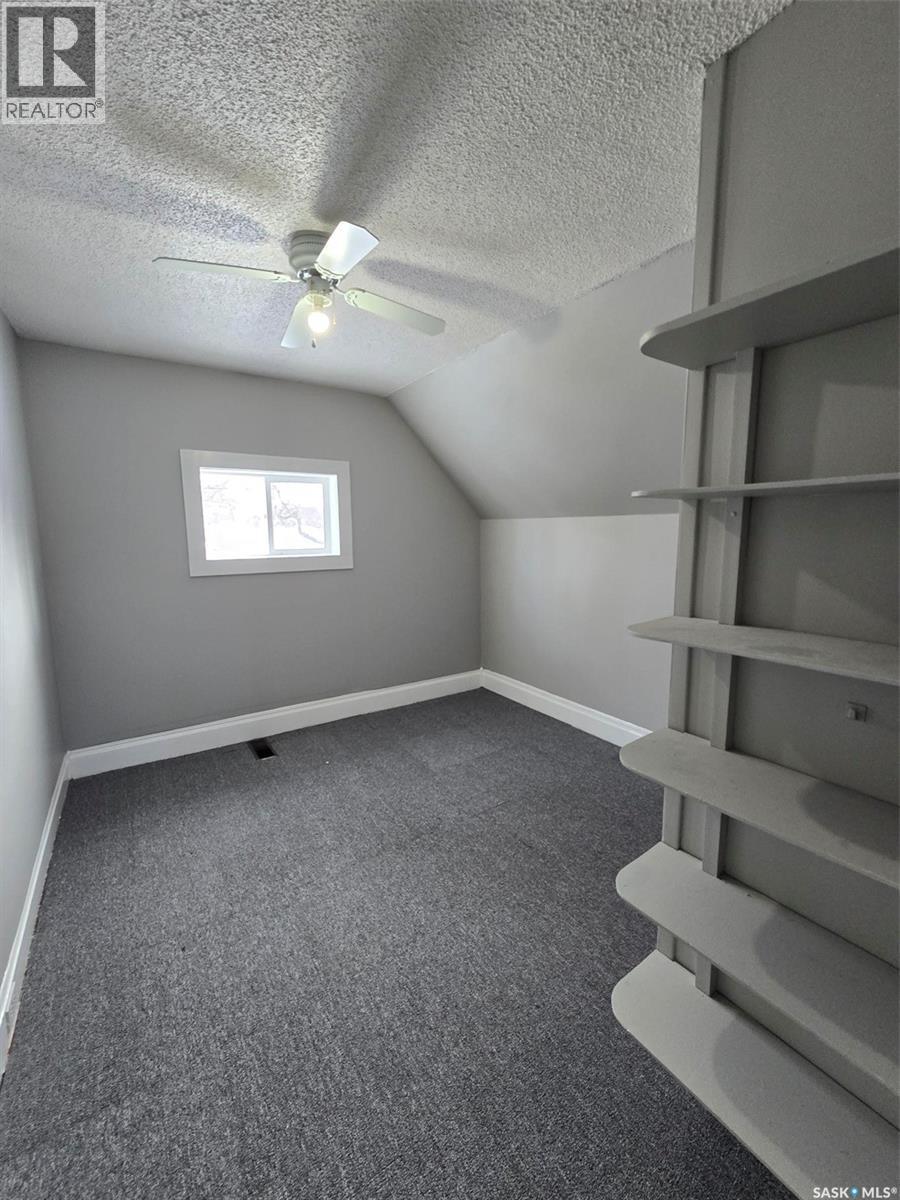 806 Pheasant Street, Grenfell, SK - Indoor Photo Showing Other Room