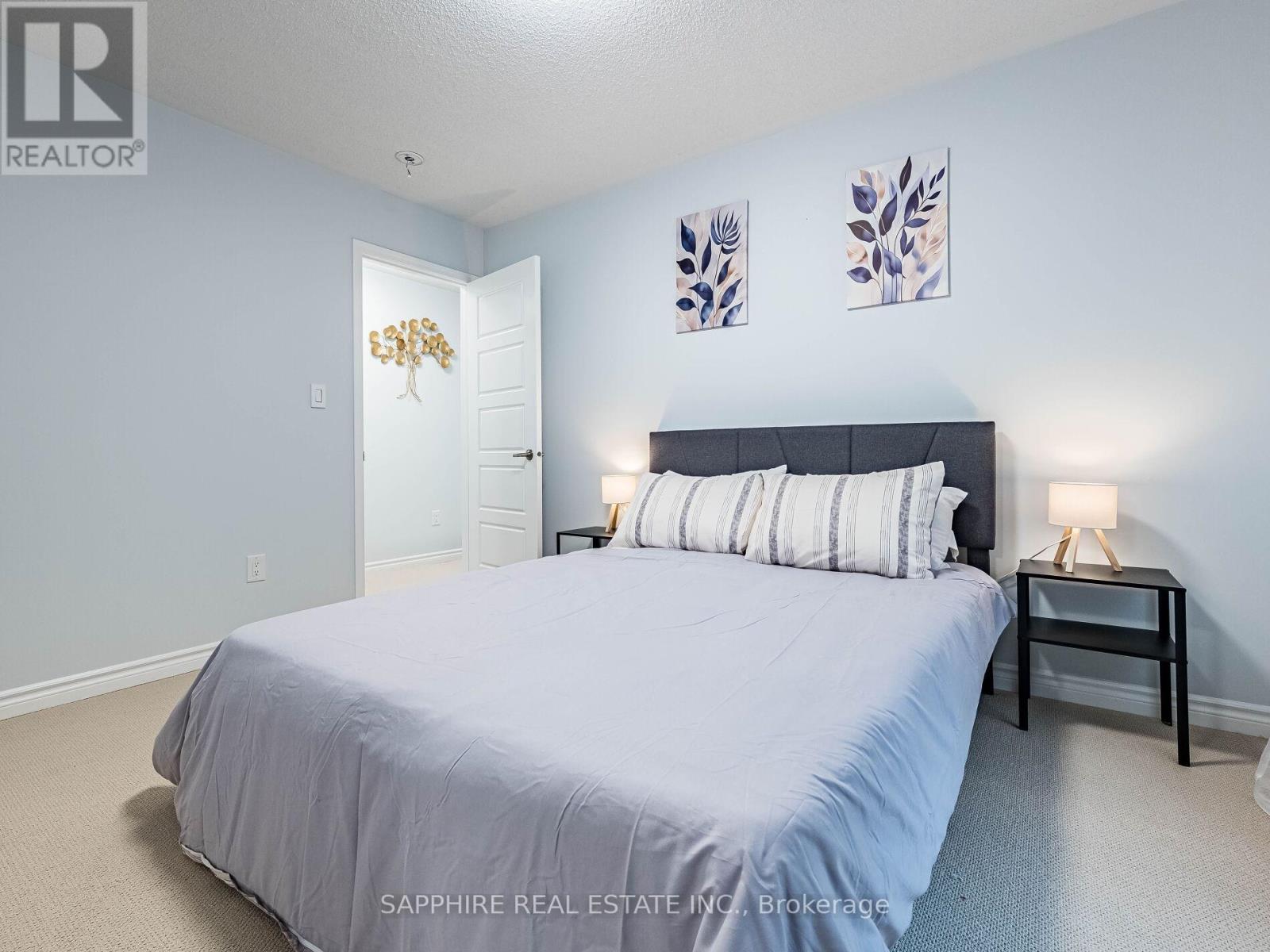 325 Trudeau Drive E, Milton, ON - Indoor Photo Showing Bedroom