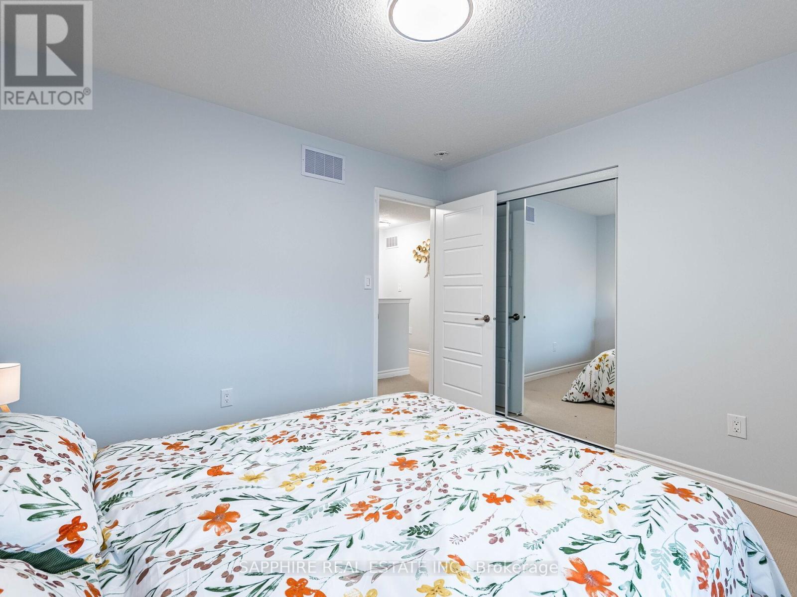 325 Trudeau Drive E, Milton, ON - Indoor Photo Showing Bedroom