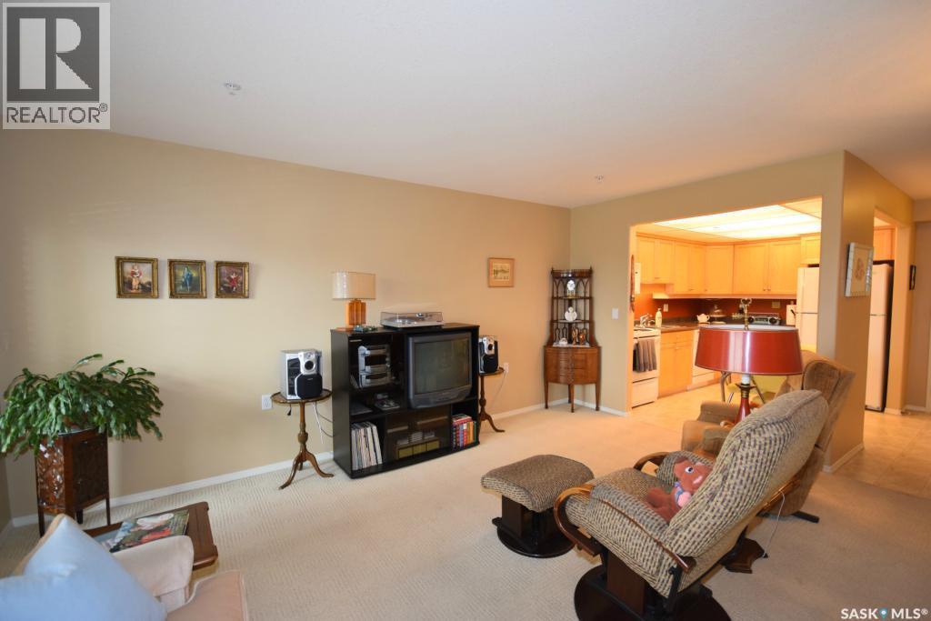 207 1622 Acadia Drive, Saskatoon, SK - Indoor
