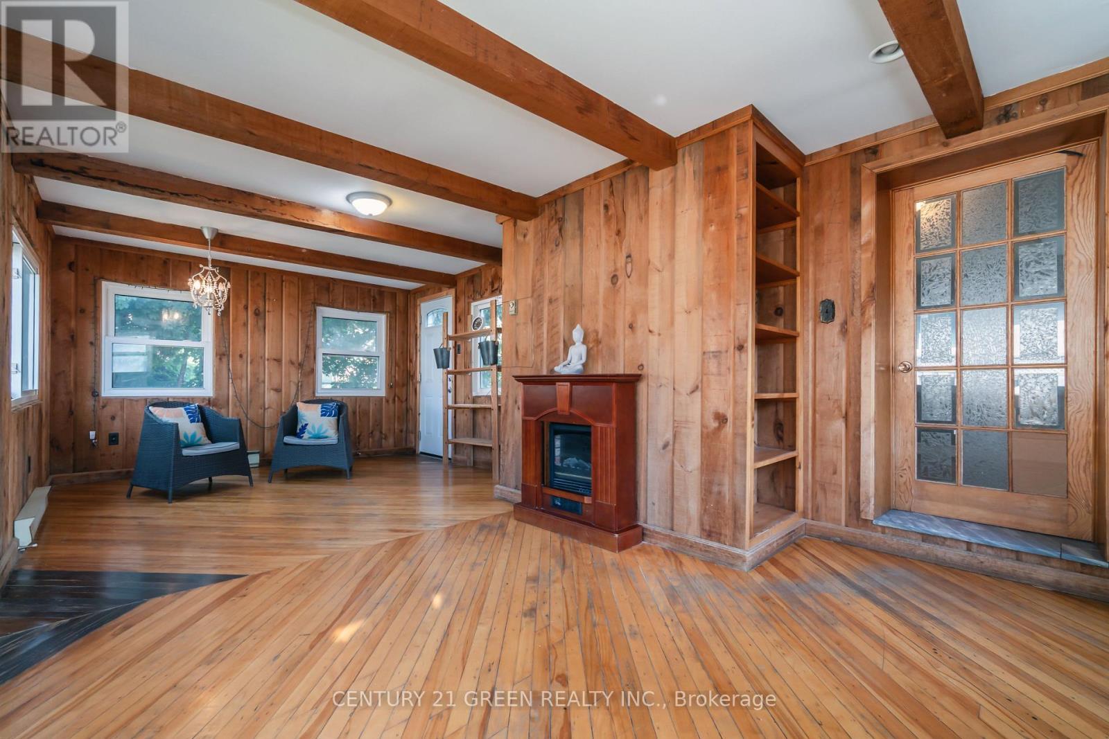 1303 Bunnell Drive, Burlington, ON - Indoor With Fireplace