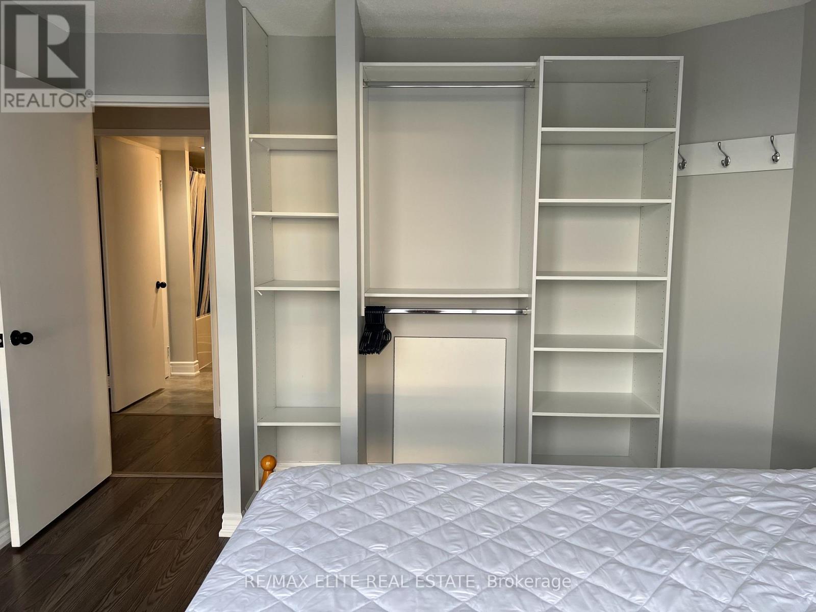 1803 - 4205 Shipp Drive, Mississauga, ON - Indoor