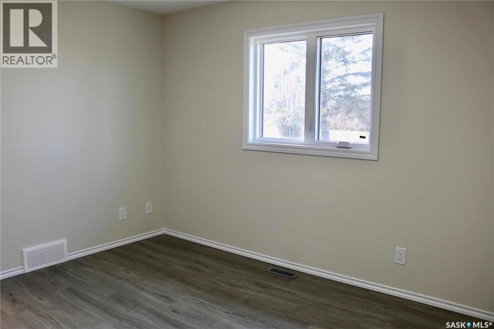 511 1St Avenue, Wapella, SK - Indoor Photo Showing Other Room
