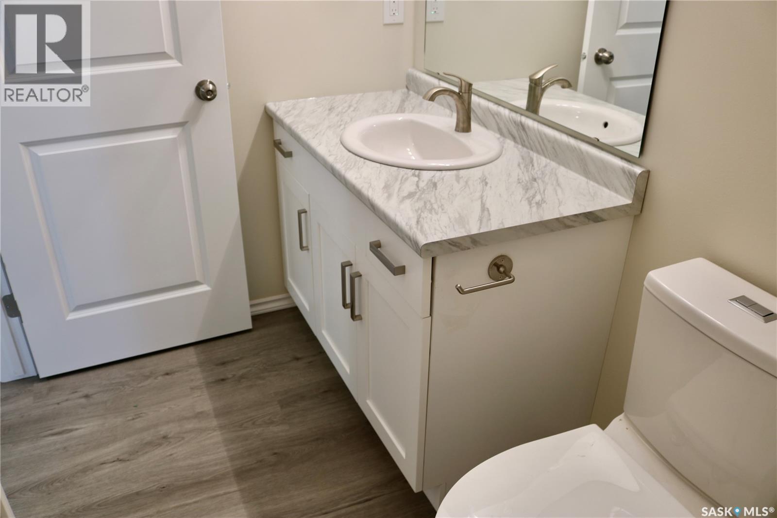 511 1St Avenue, Wapella, SK - Indoor Photo Showing Bathroom