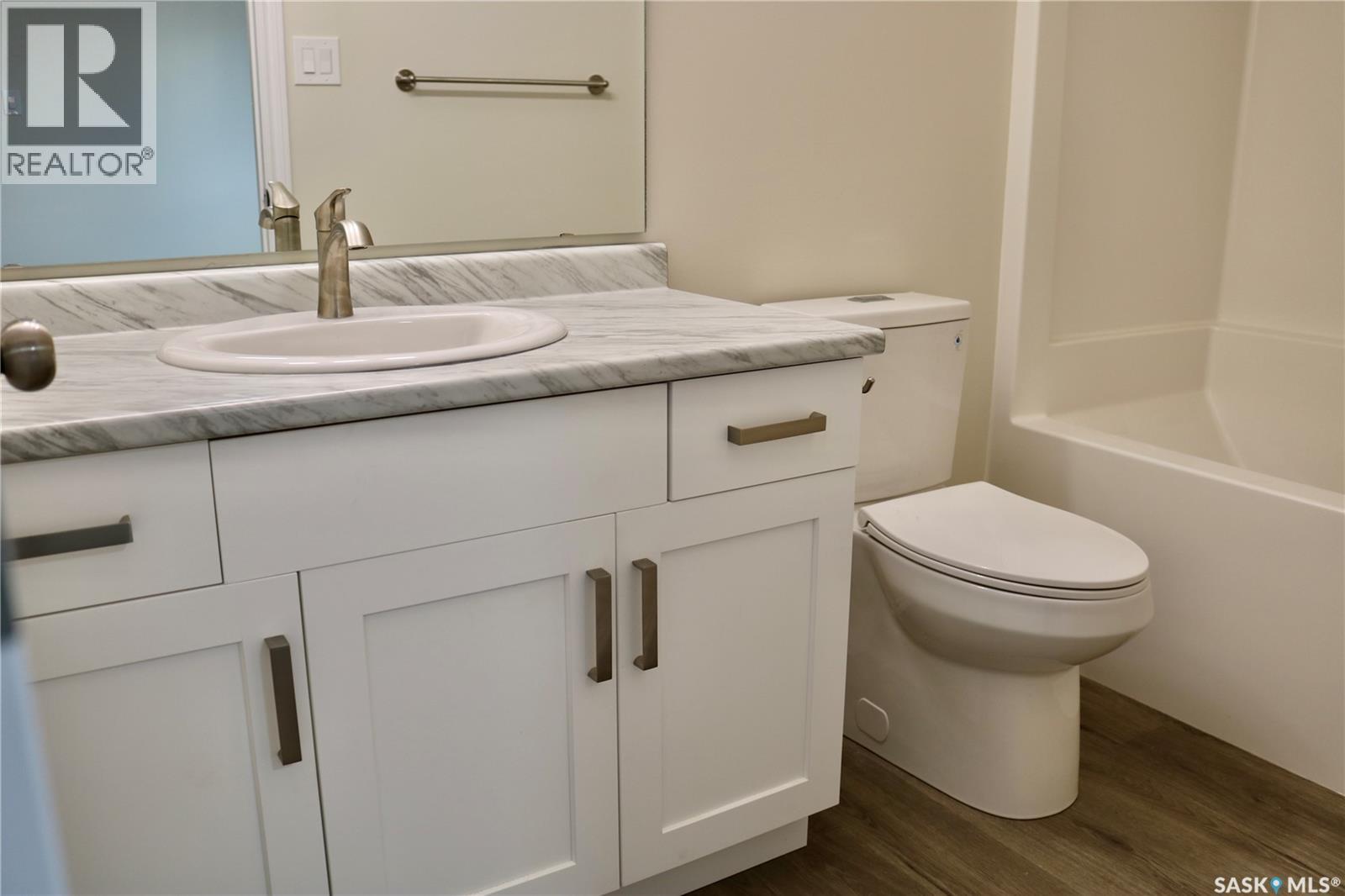511 1St Avenue, Wapella, SK - Indoor Photo Showing Bathroom