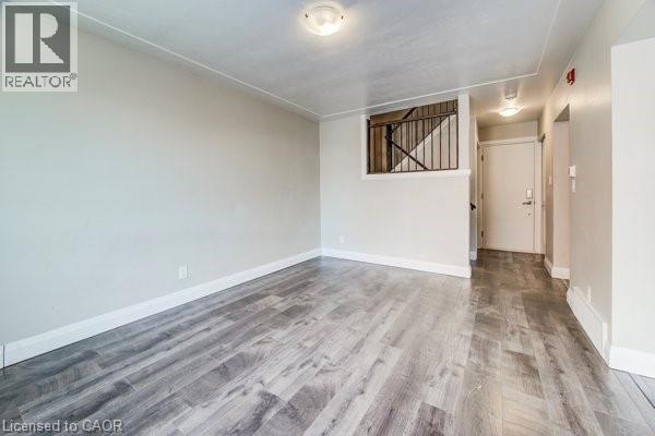 417 Garden Street, Cambridge, ON - Indoor Photo Showing Other Room