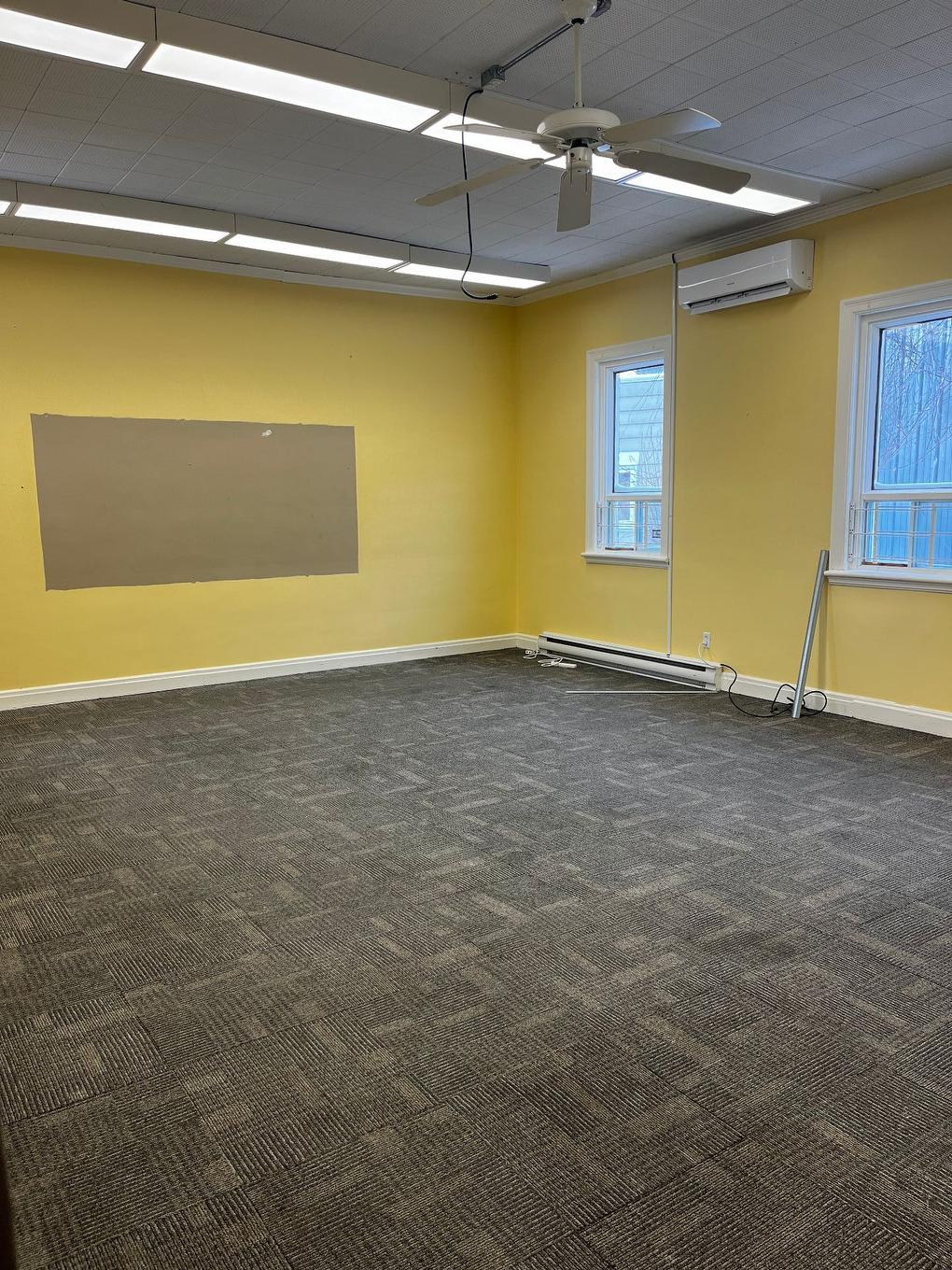 Office - 5-15 Rue Ste-Cécile, Salaberry-De-Valleyfield, QC - Indoor