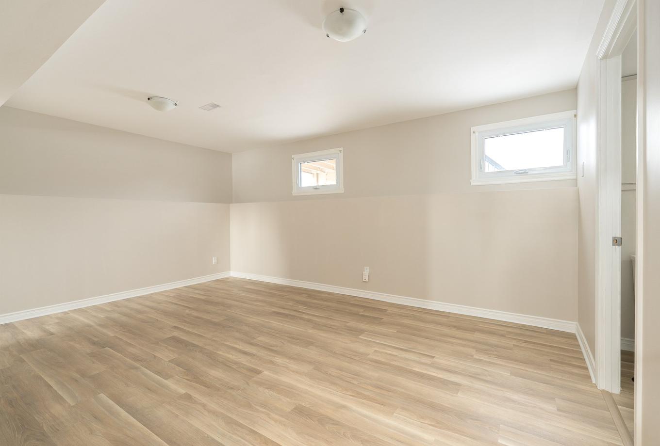 Family room - 4517 Rue De Namur, Montréal (Pierrefonds-Roxboro), QC - Indoor Photo Showing Other Room