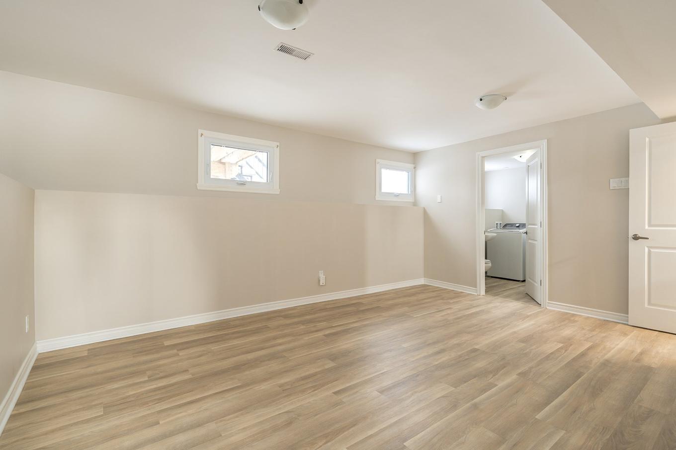 Family room - 4517 Rue De Namur, Montréal (Pierrefonds-Roxboro), QC - Indoor Photo Showing Other Room