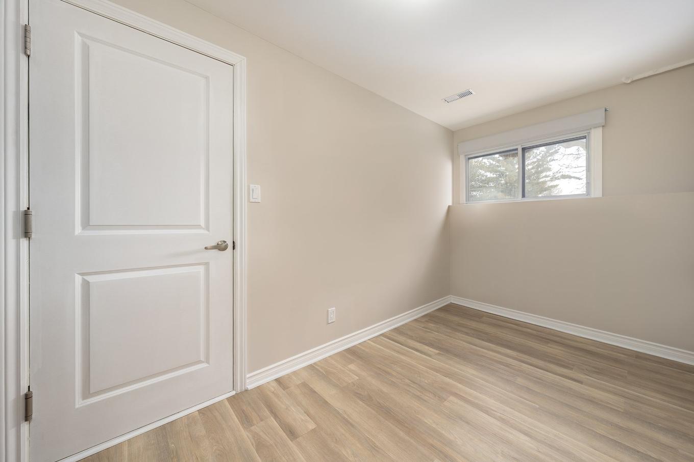 Storage - 4517 Rue De Namur, Montréal (Pierrefonds-Roxboro), QC - Indoor Photo Showing Other Room