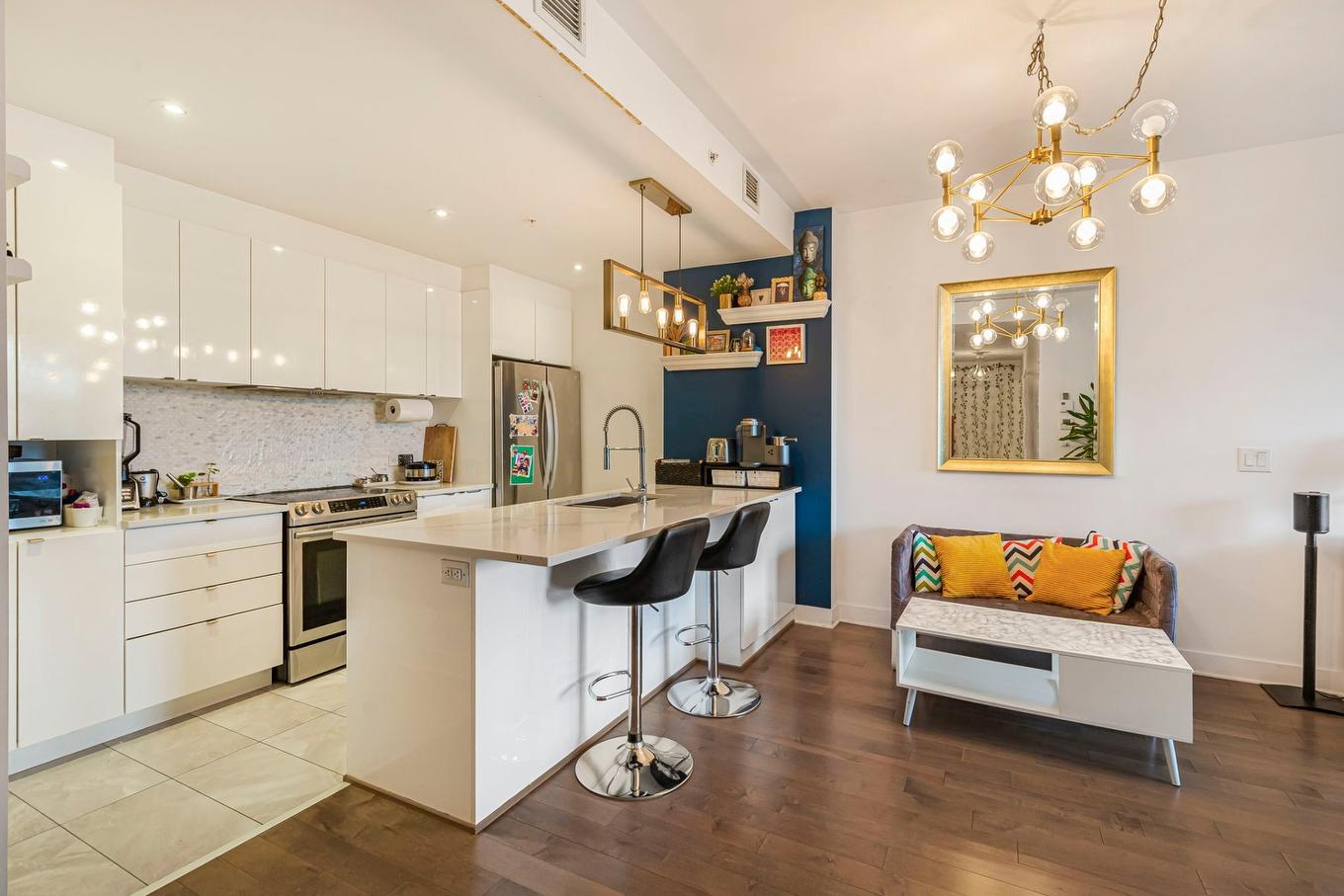 Kitchen - 316-4959 Rue Jean-Talon O., Montréal (Côte-Des-Neiges/Notre-Dame-De-Grâce), QC - Indoor Photo Showing Kitchen With Upgraded Kitchen