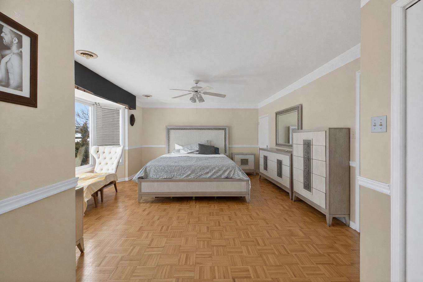 Primary bedroom - 435 Rue Lucien-Milette, Longueuil (Saint-Hubert), QC - Indoor Photo Showing Bedroom