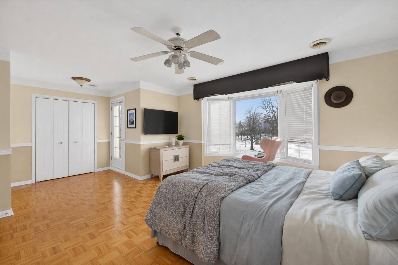 Primary bedroom - 435 Rue Lucien-Milette, Longueuil (Saint-Hubert), QC - Indoor Photo Showing Bedroom