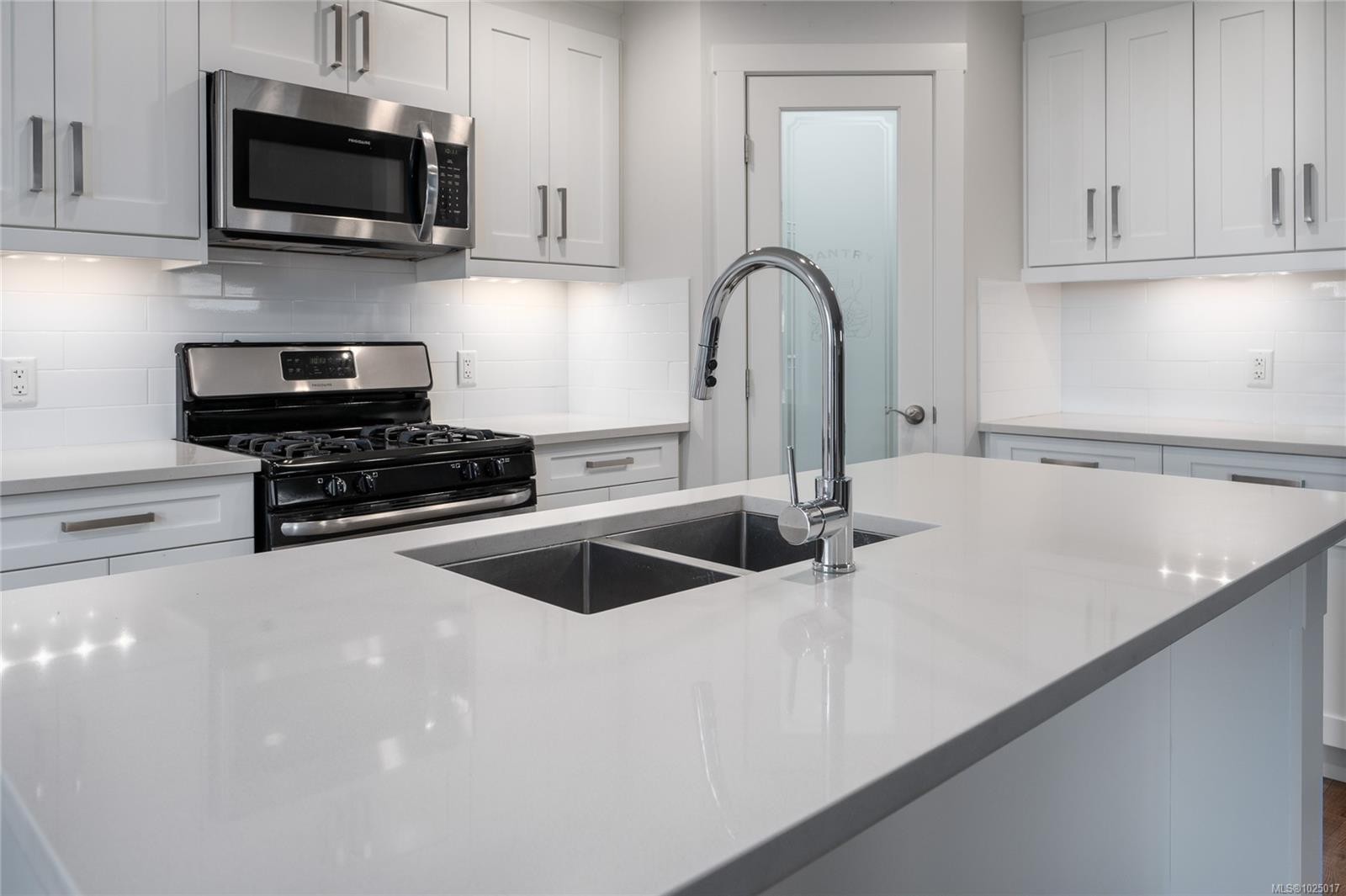 524 Steeves Rd, Nanaimo, BC