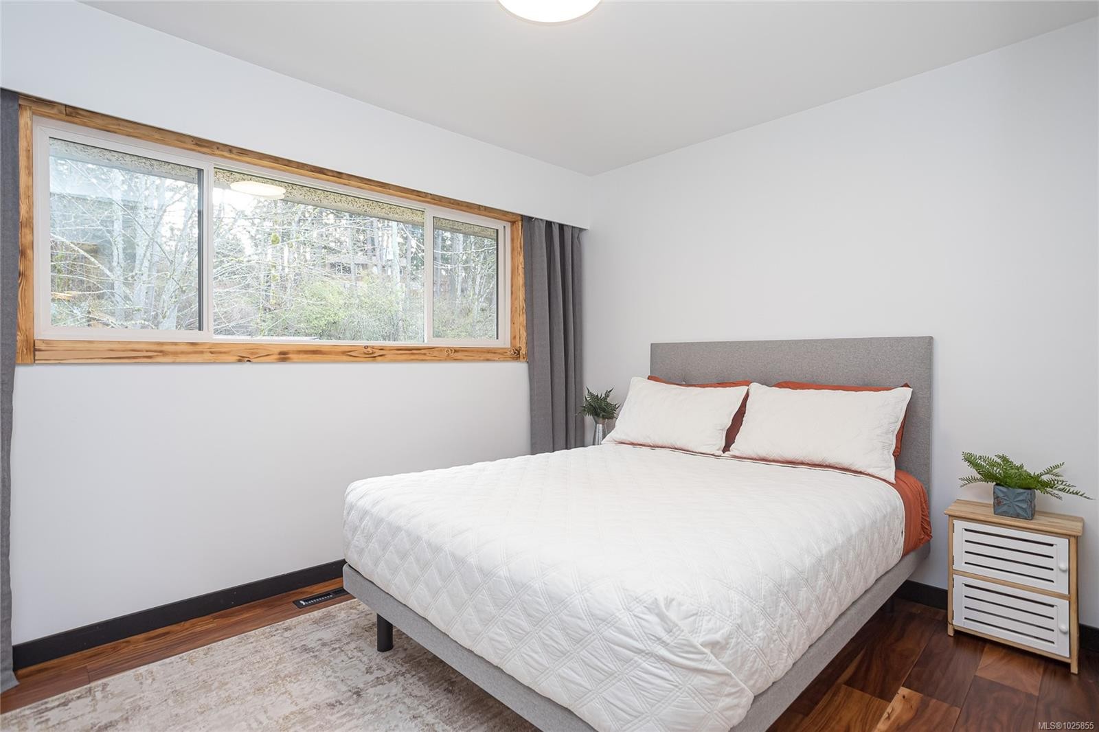 1743 Maple Bay Rd, Duncan, BC