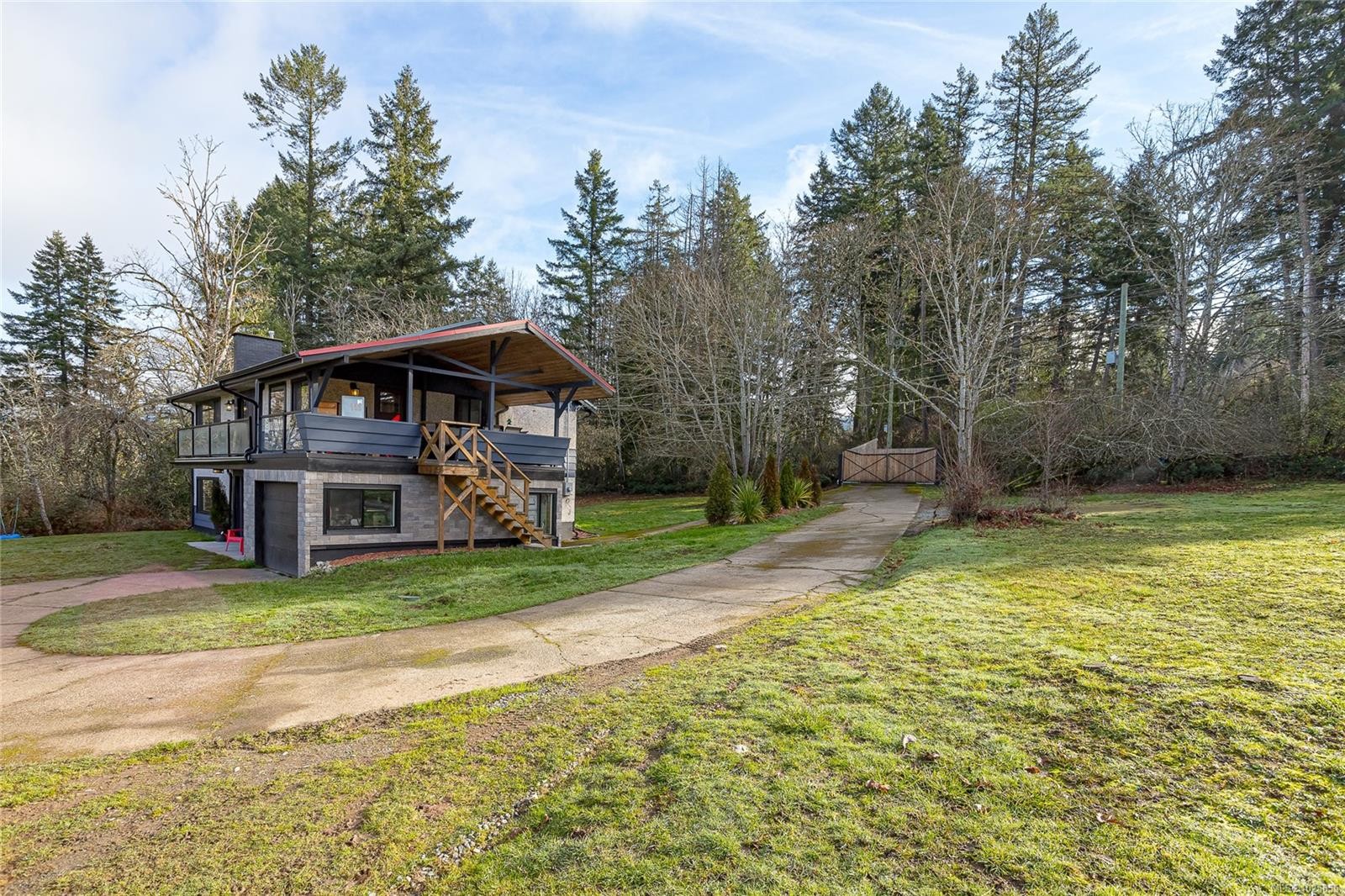 1743 Maple Bay Rd, Duncan, BC