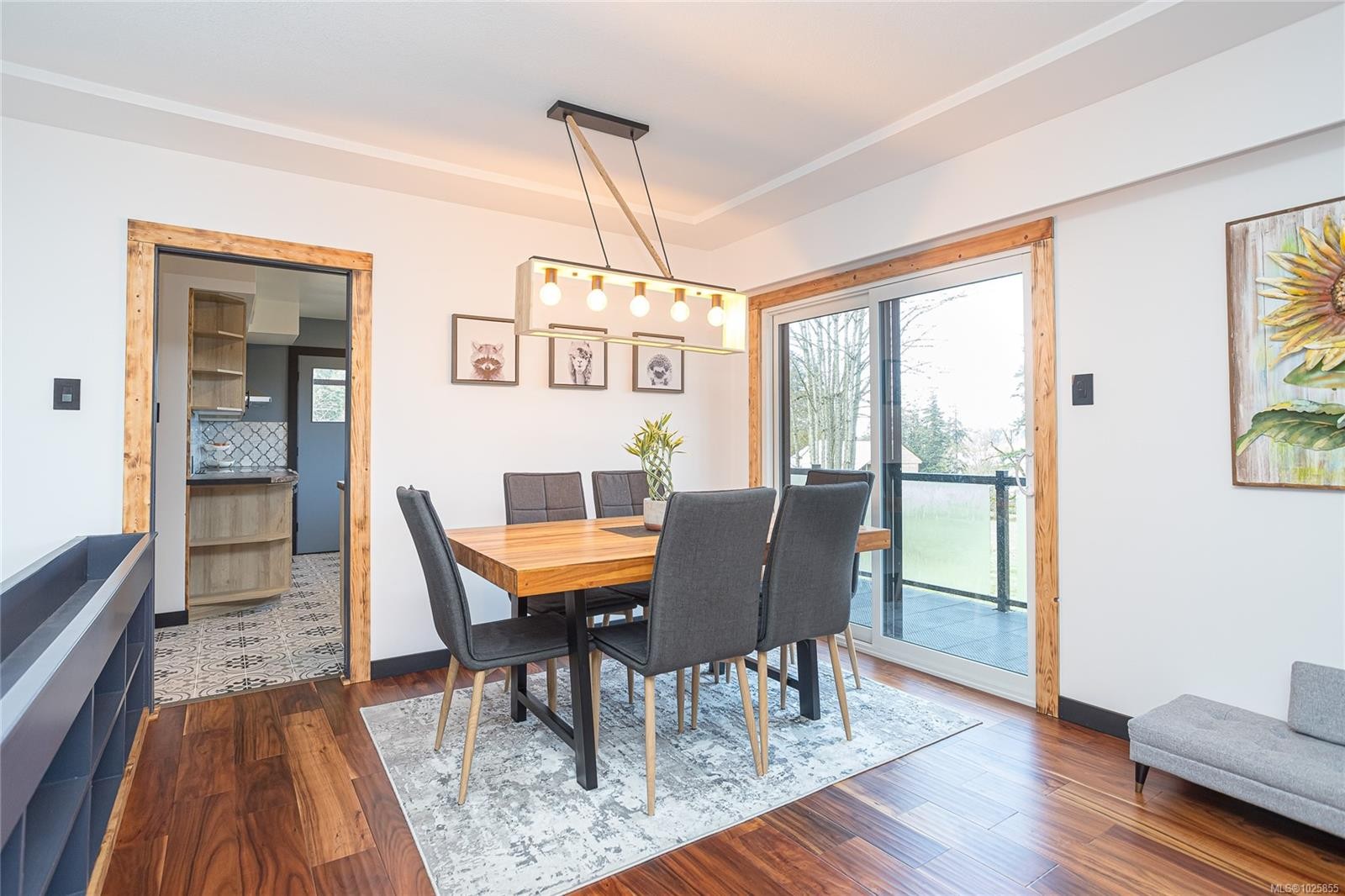 1743 Maple Bay Rd, Duncan, BC