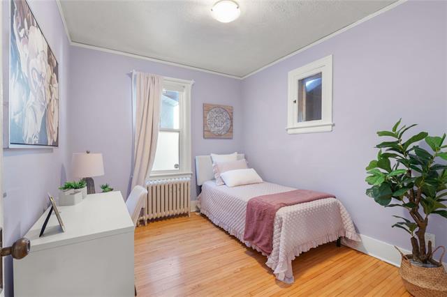 173 Sherburn St, Winnipeg, MB