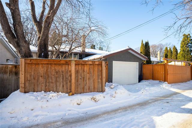 173 Sherburn St, Winnipeg, MB