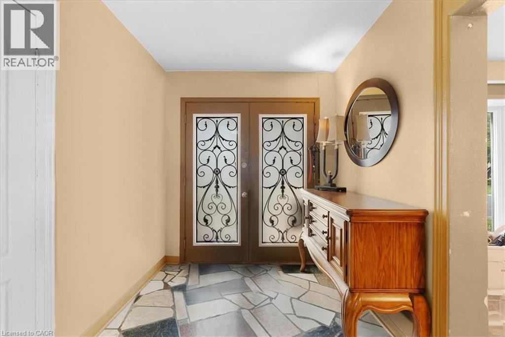 67 Elmhurst Drive, Hamilton, ON - Indoor Photo Showing Other Room