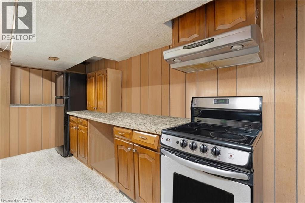 67 Elmhurst Drive, Hamilton, ON - Indoor Photo Showing Kitchen