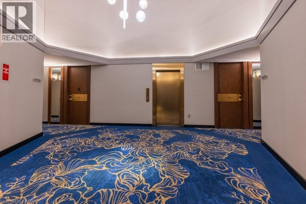 33 Harbour Square Unit# 1416, Toronto, ON - Indoor