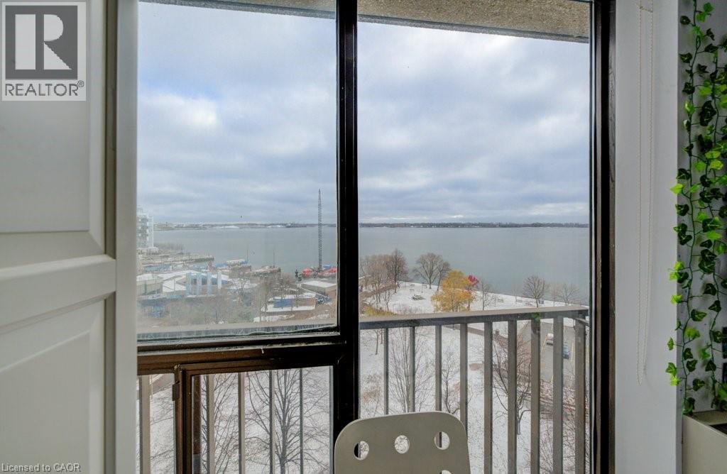 33 Harbour Square Unit# 1017, Toronto, ON - Indoor Photo Showing Other Room With Body Of Water