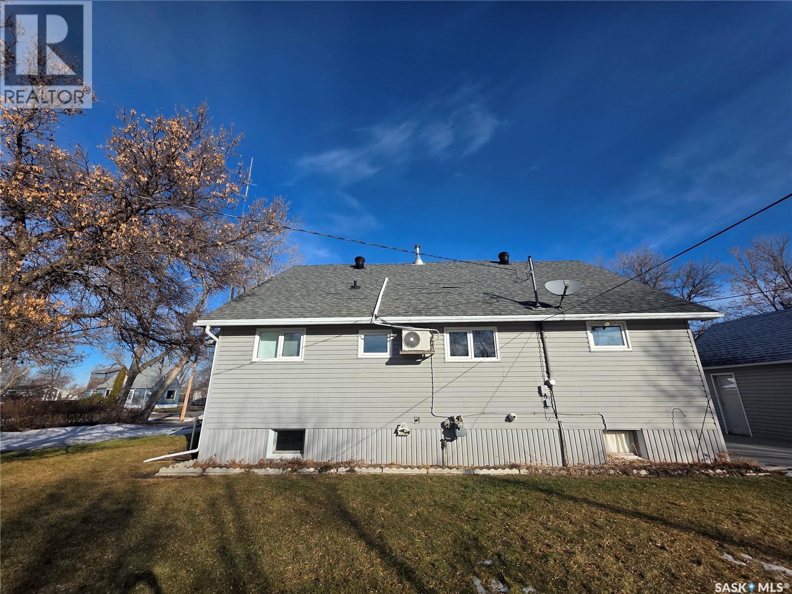 342 Tavistock Avenue, Torquay, SK - Outdoor