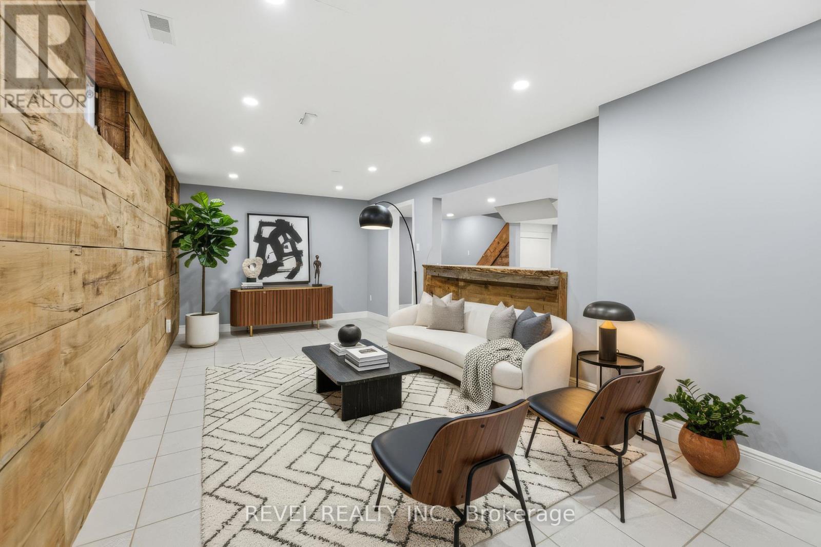 34 Haskins Court, Hamilton, ON - Indoor