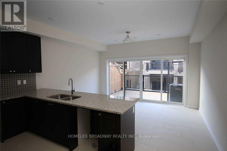 44 Mannar Drive, Markham, ON - Indoor Photo Showing Kitchen With Double Sink