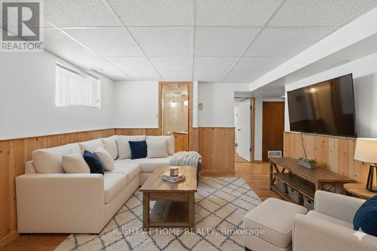 757 Dickens Avenue, Ottawa, ON - Indoor