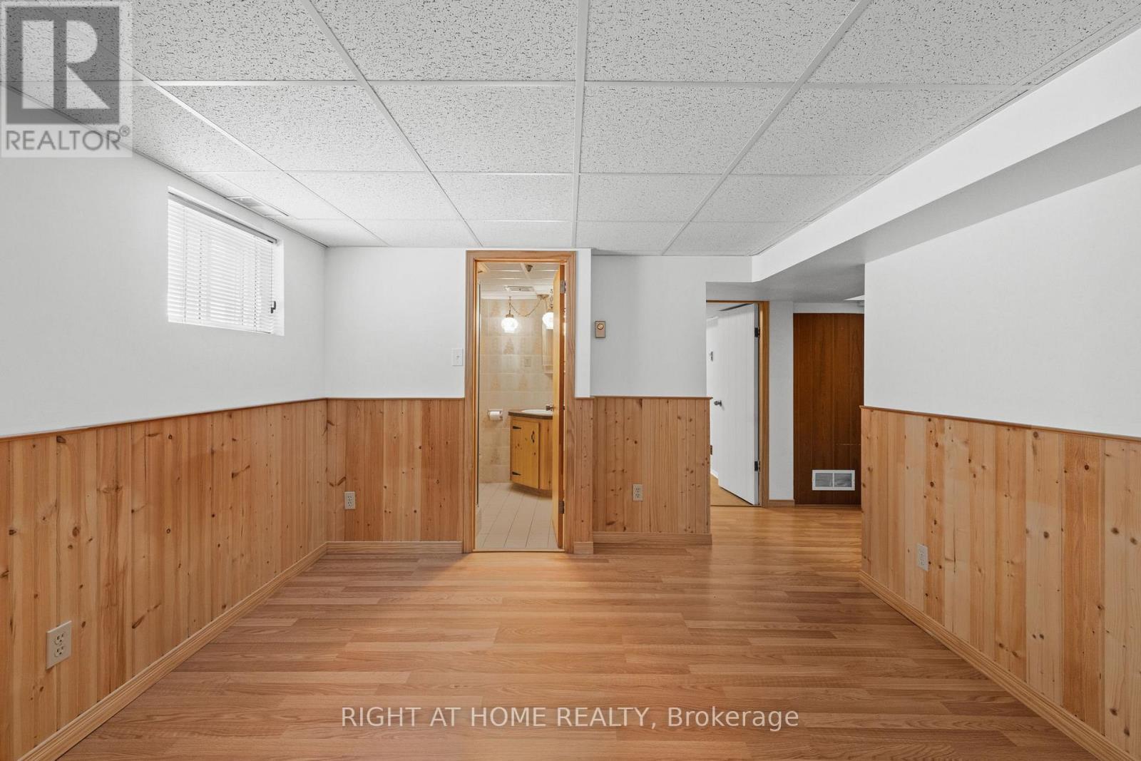 757 Dickens Avenue, Ottawa, ON - Indoor Photo Showing Other Room