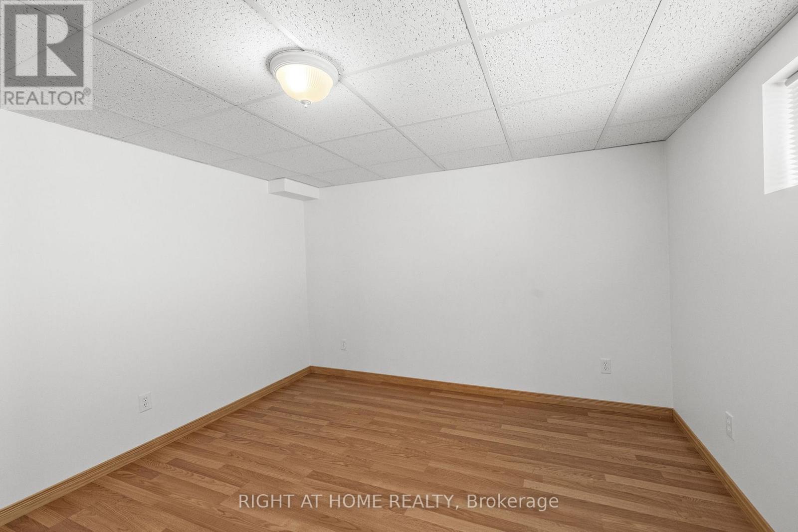 757 Dickens Avenue, Ottawa, ON - Indoor Photo Showing Other Room