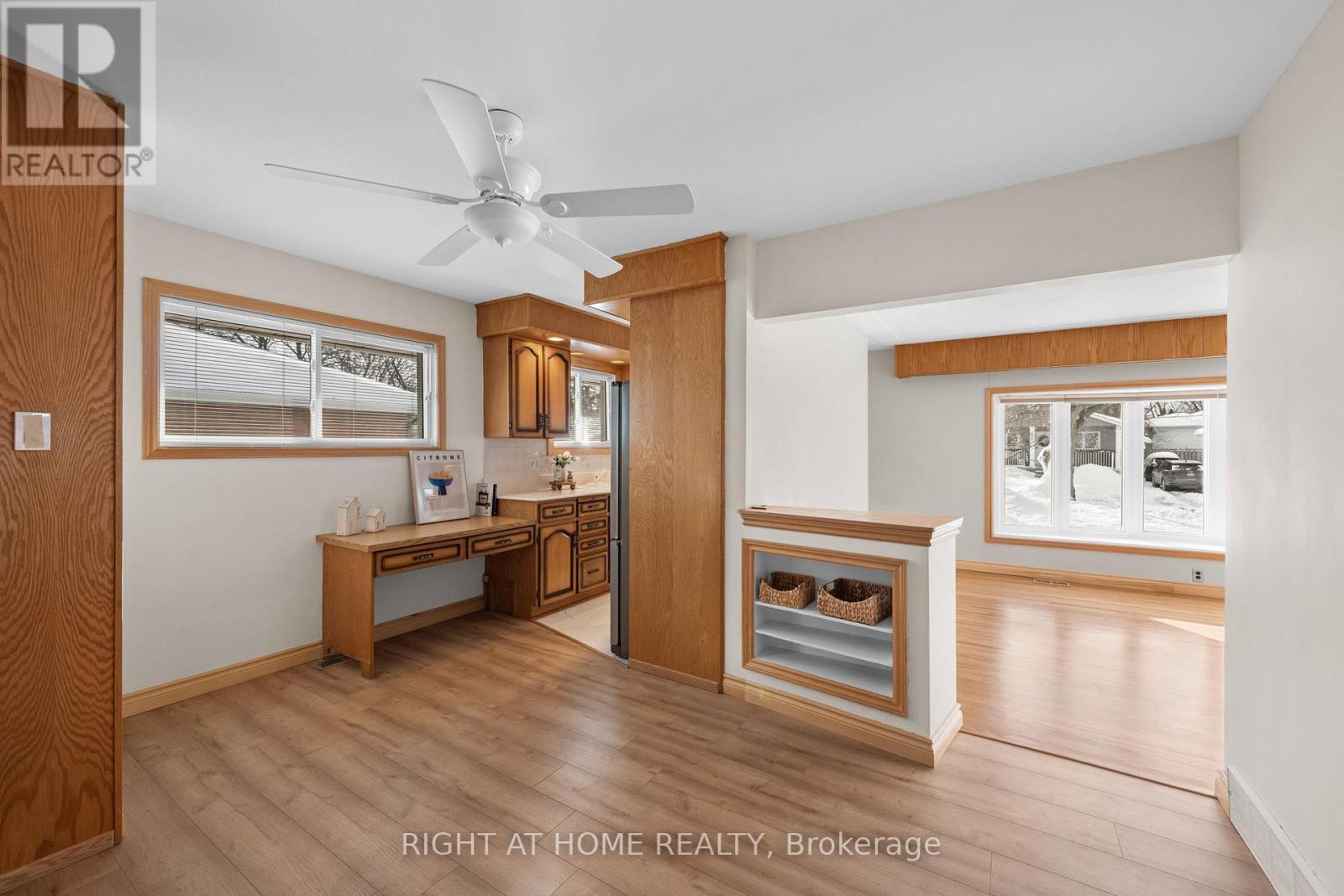 757 Dickens Avenue, Ottawa, ON - Indoor With Fireplace