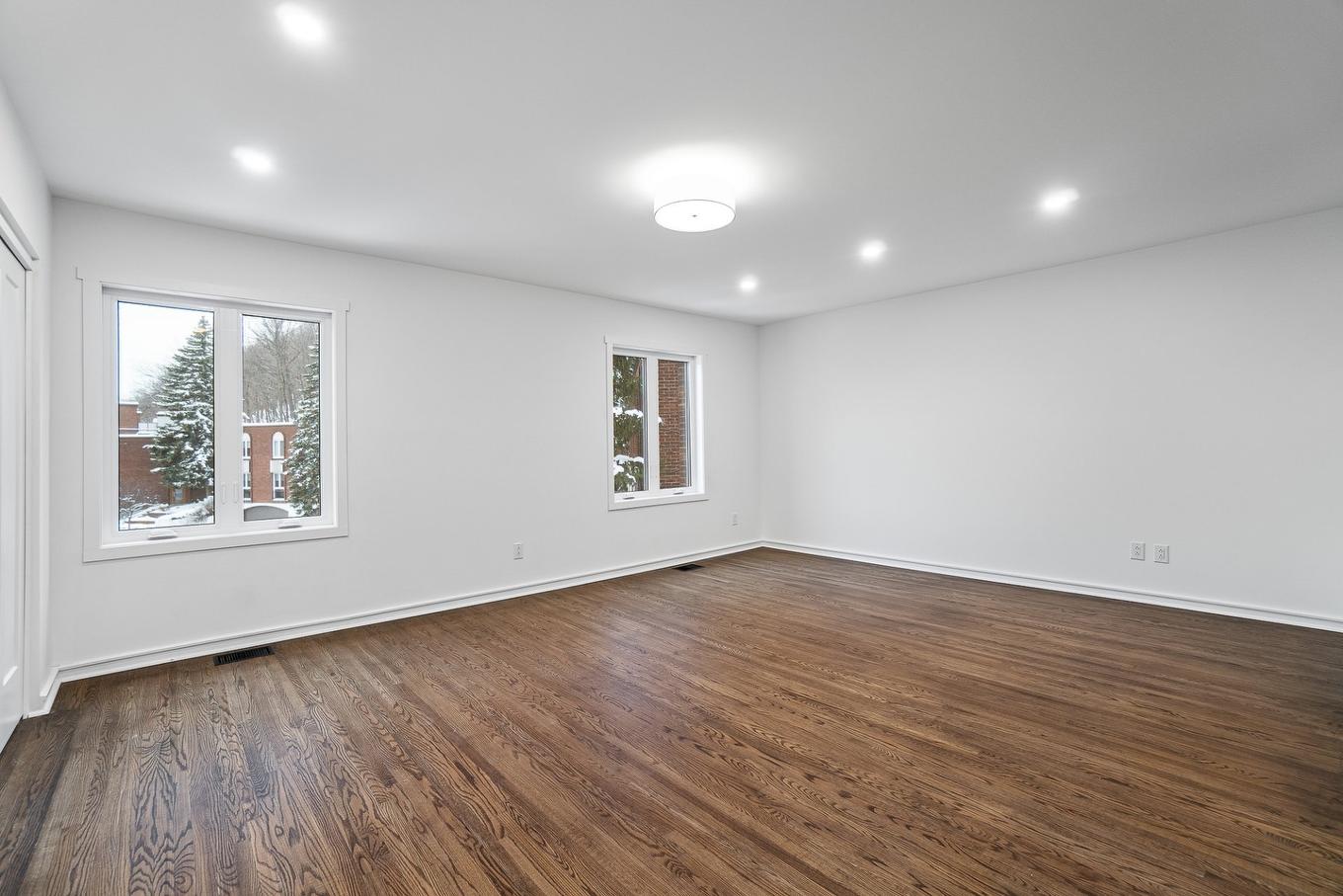 Chambre à coucher principale - 40 Place Upper-Trafalgar, Montréal (Ville-Marie), QC - Indoor Photo Showing Other Room