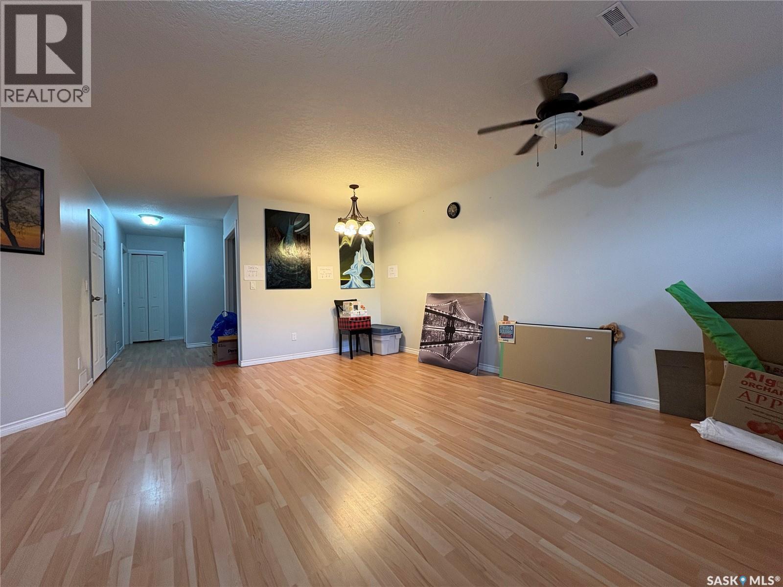 2117 Broder Street, Regina, SK - Indoor