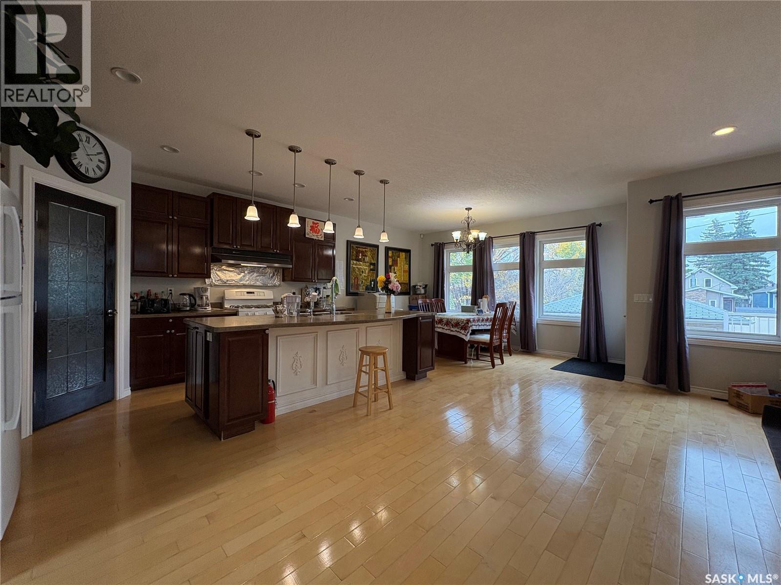2117 Broder Street, Regina, SK - Indoor Photo Showing Kitchen