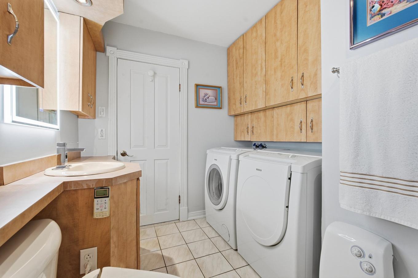Salle de lavage - 537 Rg De La Rivière S., Saint-Lin/Laurentides, QC