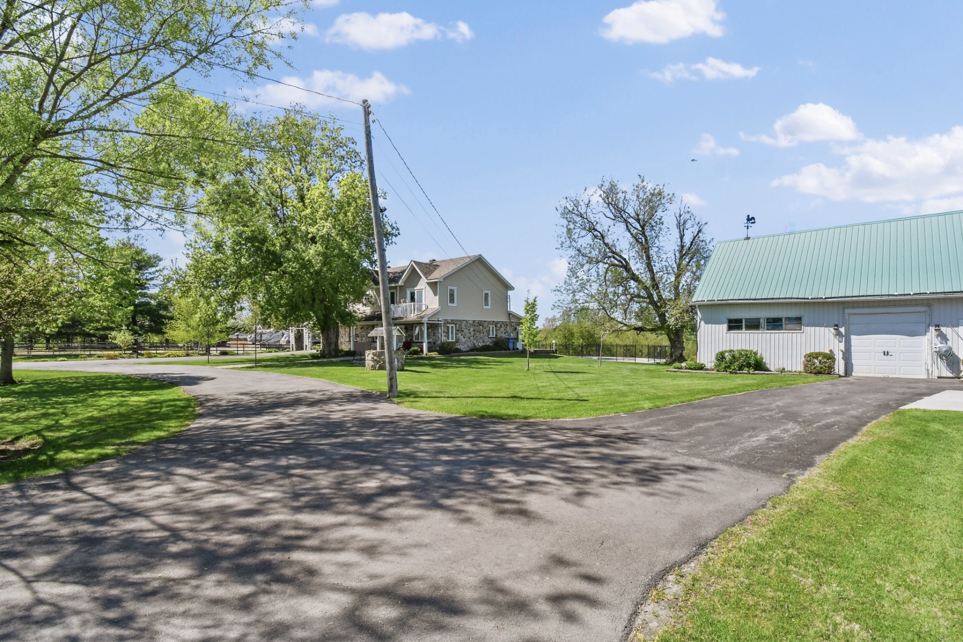 Hall d'entrée/Vestibule - 537 Rg De La Rivière S., Saint-Lin/Laurentides, QC
