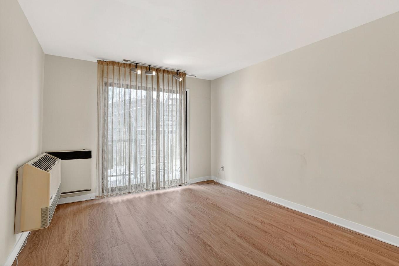 Chambre à coucher principale - 3-3625 Boul. Des Trinitaires, Montréal (Le Sud-Ouest), QC - Indoor Photo Showing Other Room