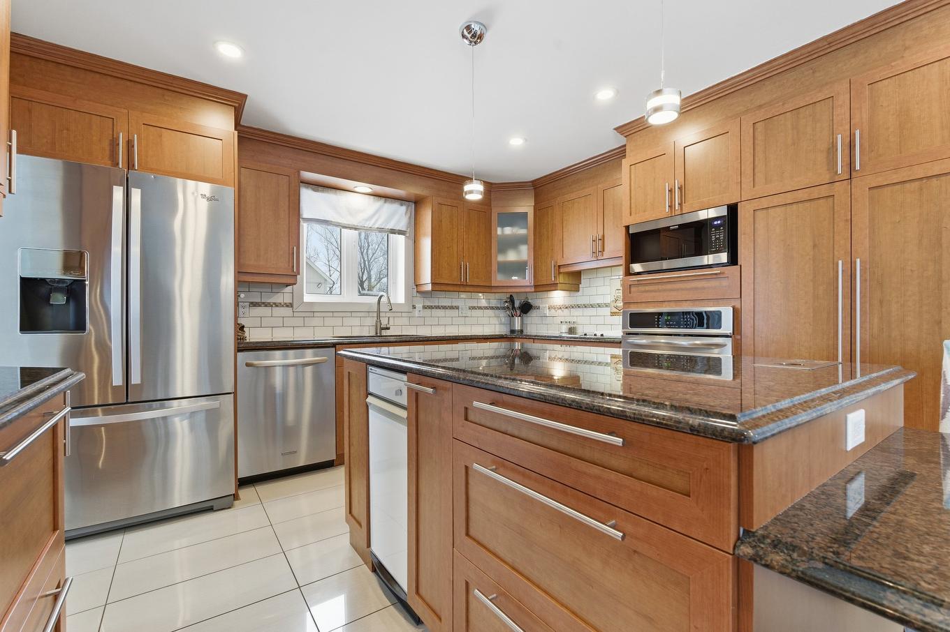Cuisine - 537Z Rg De La Rivière S., Saint-Lin/Laurentides, QC - Indoor Photo Showing Kitchen
