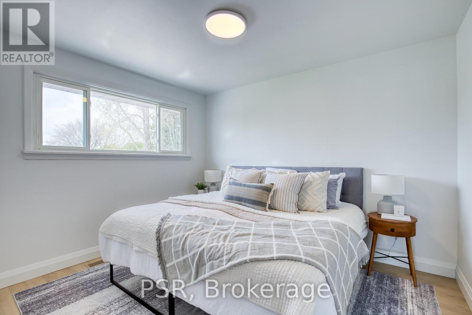 514 Krug Street, Kitchener, ON - Indoor Photo Showing Bedroom