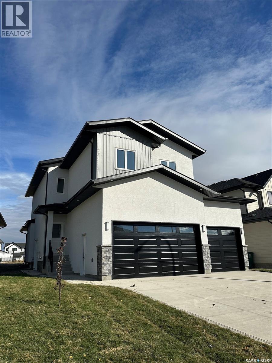 147 Woolf Bend, Saskatoon, SK - Outdoor
