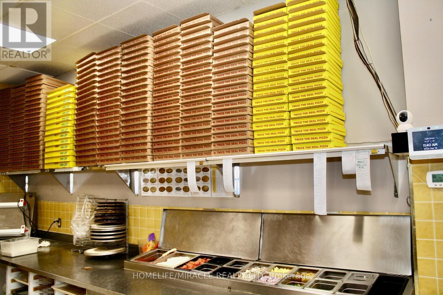 697 Queenston Road, Hamilton, ON