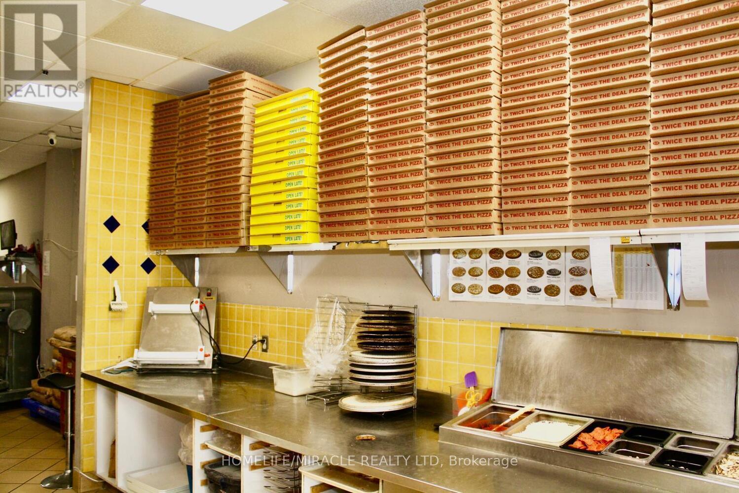 697 Queenston Road, Hamilton, ON