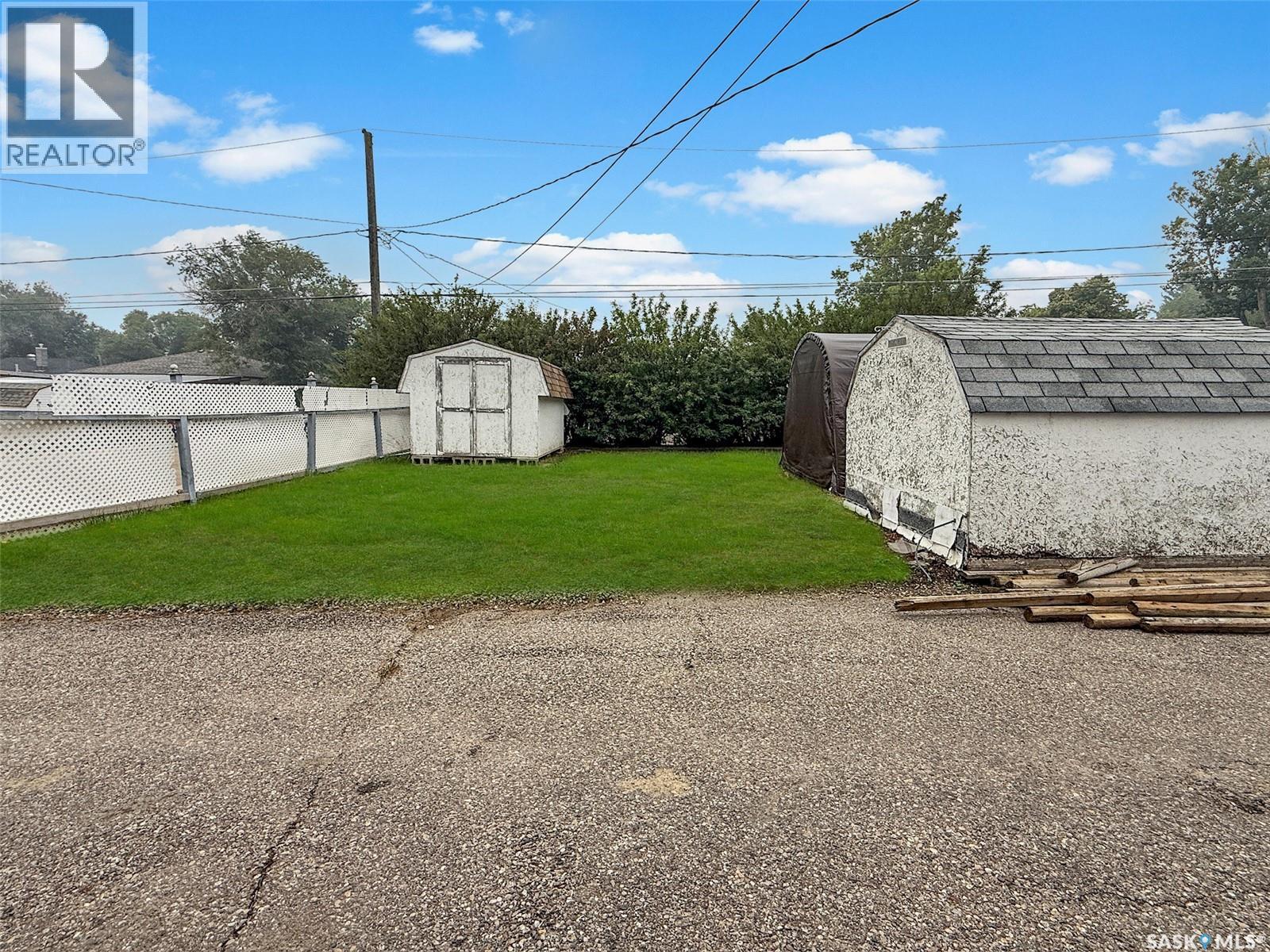 404 7Th Avenue Nw, Swift Current, SK - Outdoor